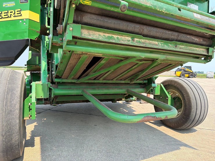 john-deere-582-image-32