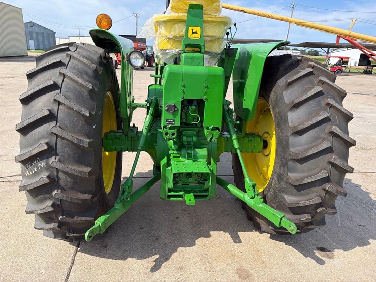 john-deere-4020-image-8