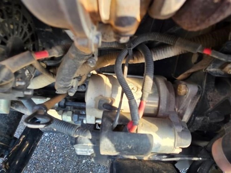 case-ih-farmall-35c-image-34