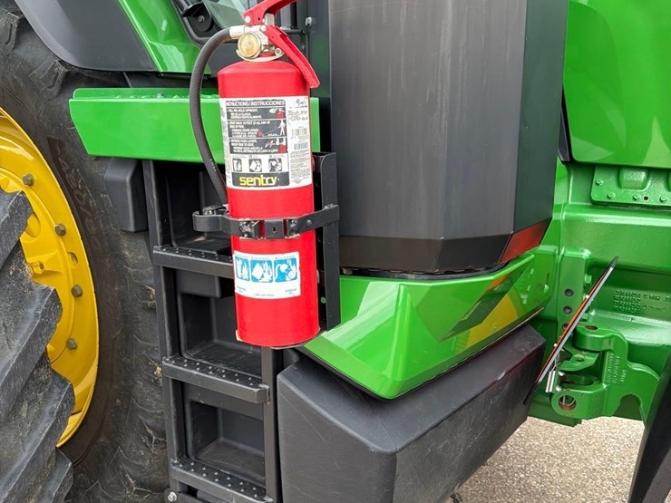 2022-john-deere-8r-280-image-34