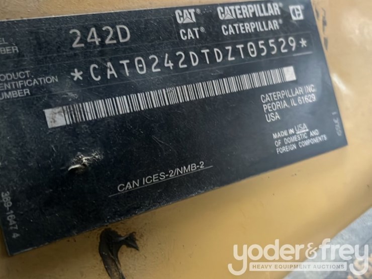 2019-caterpillar-242d-image-42