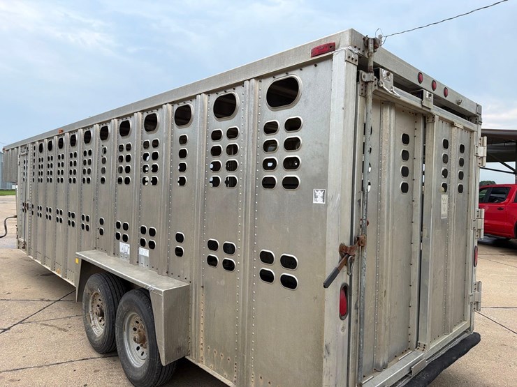 1991-wilson-livestock-trailer-image-8