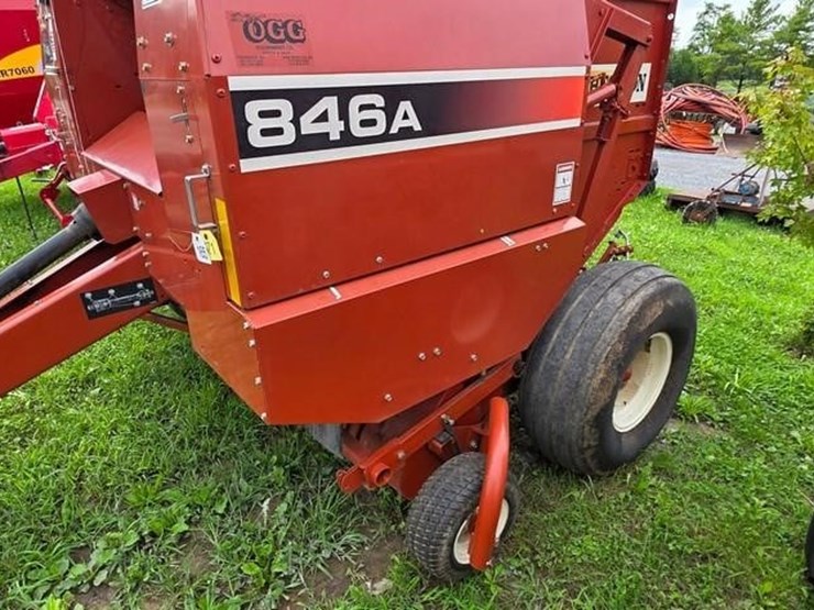 hesston-846a-image-15