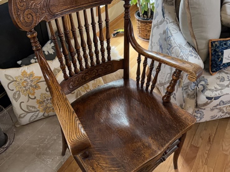 antique-oak-sitting-chair,-excellent-condition-image-3