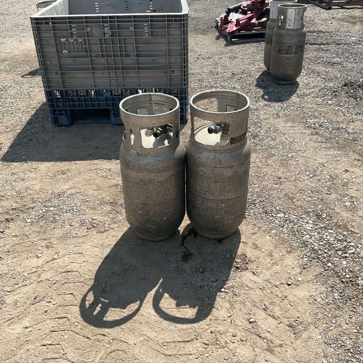 (2) aluminum propane tanks