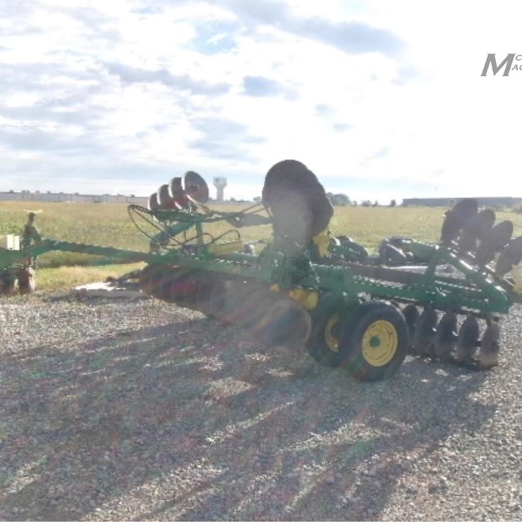 JOHN DEERE BW