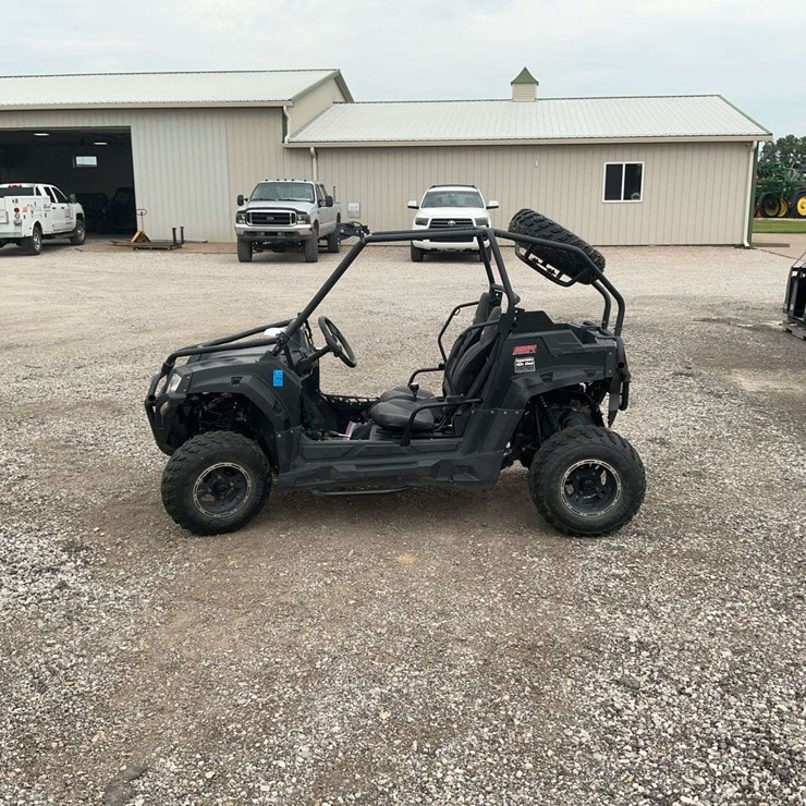 SSR SRU170RS compact Utility UTV