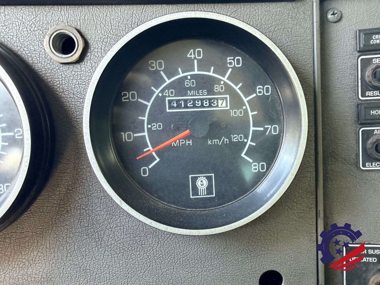 2005-kenworth-t300-image-72