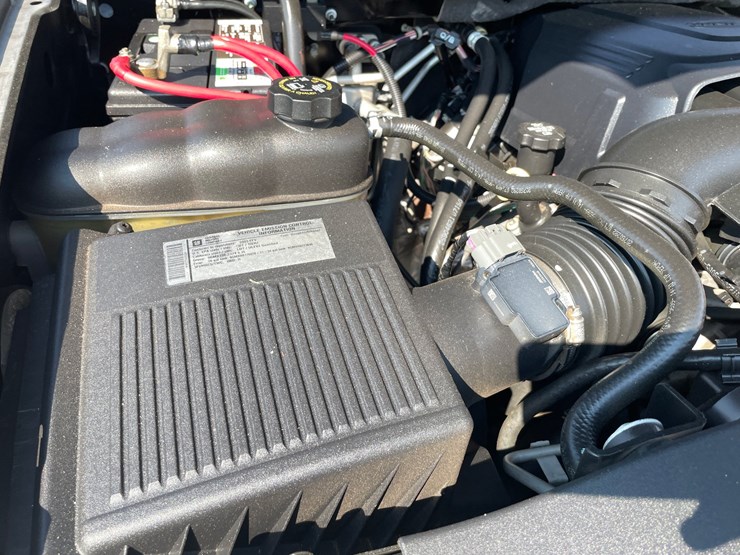 2009-cadillac-escalade-image-54