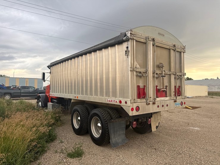 1991-peterbilt-grain-truck-image-31