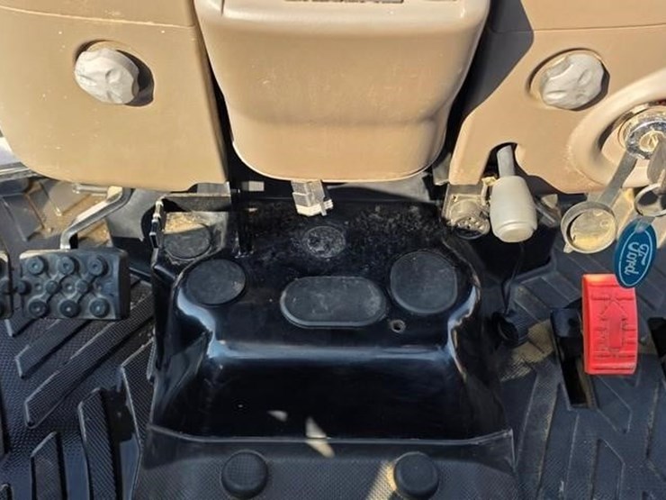 case-ih-farmall-35c-image-48