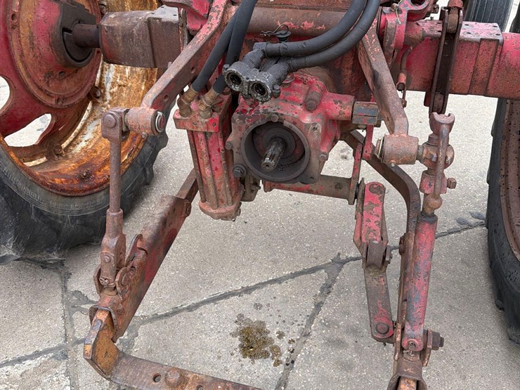 farmall-460-tractor-image-9