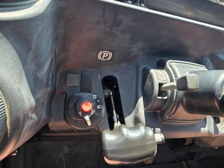 kubota-rtv-x1100c-image-50