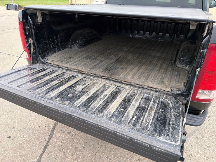 2012-gmc-sierra-1500-image-24