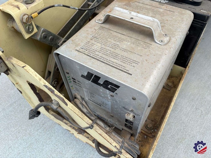 2001-jlg-2032e2-image-22