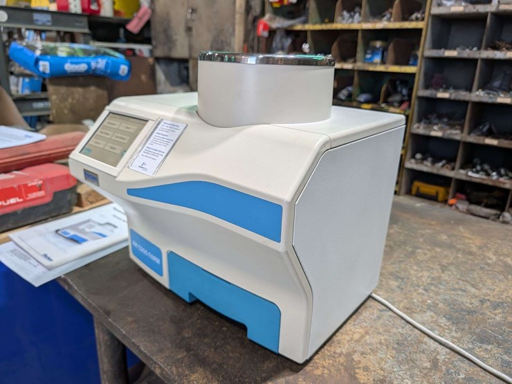 perten-am-5200-farm-grain-moisture-tester-image-2