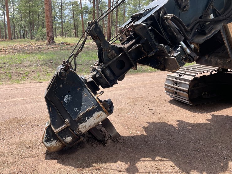 2005-caterpillar-320c-image-5