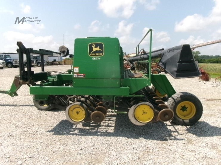 1994-john-deere-750-image-10