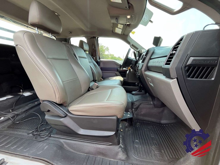 2017-ford-f550-xl-image-47
