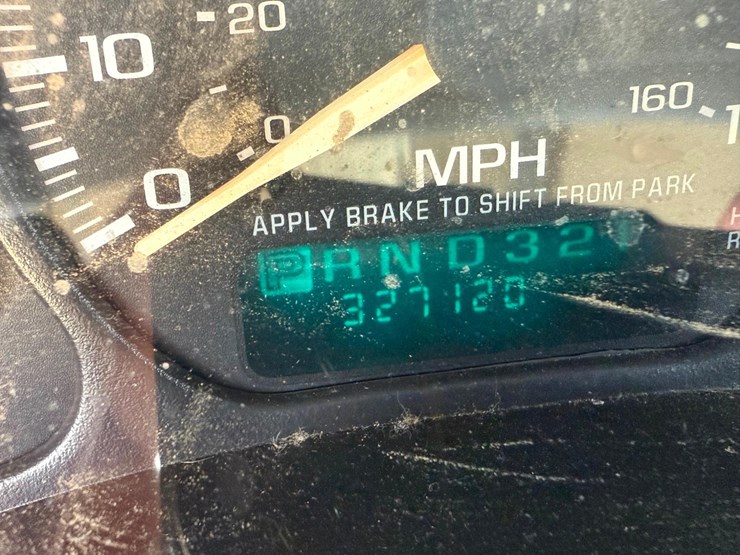 2002-gmc-2500hd-image-32