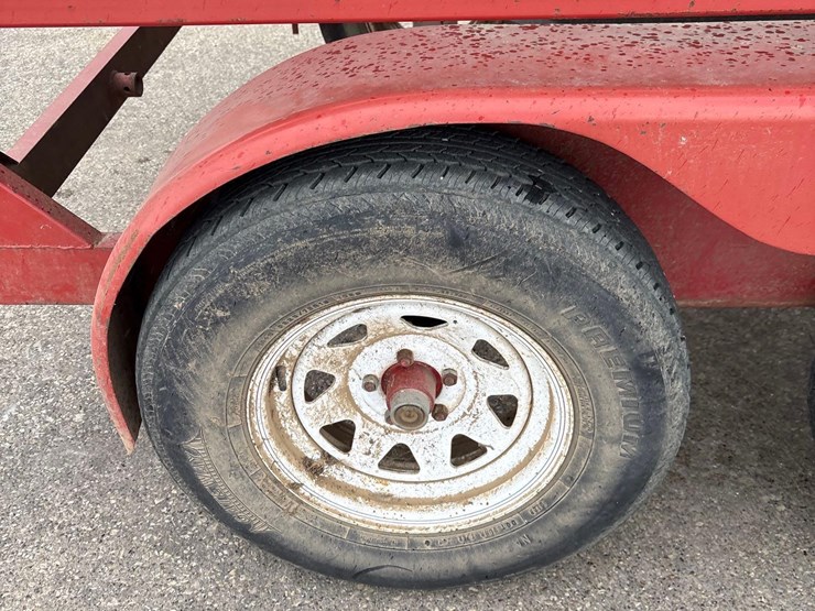 red-express-2-tote-seed-tender-trailer-image-19