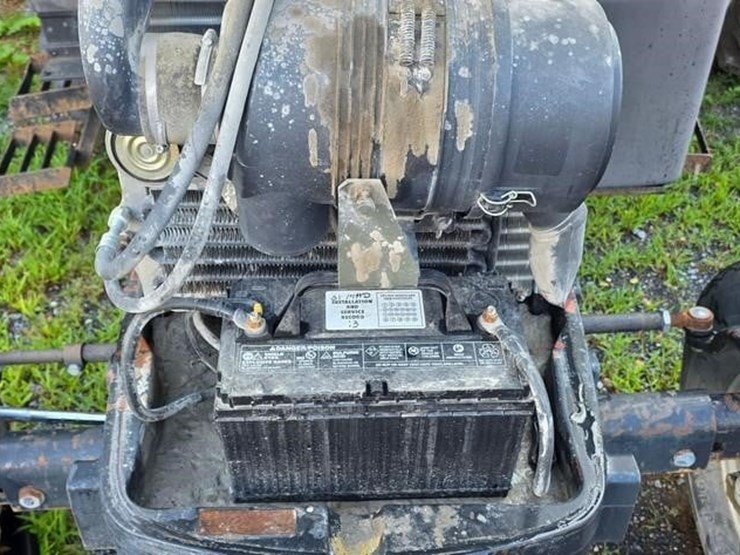 case-ih-jx100u-image-33