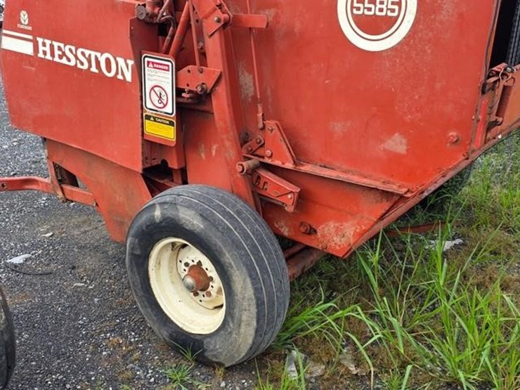 hesston-5585-image-12