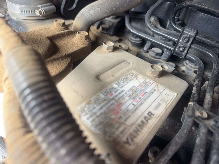 komatsu-pc35mr-image-13