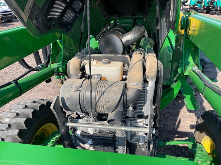 2022-john-deere-5055e-image-45