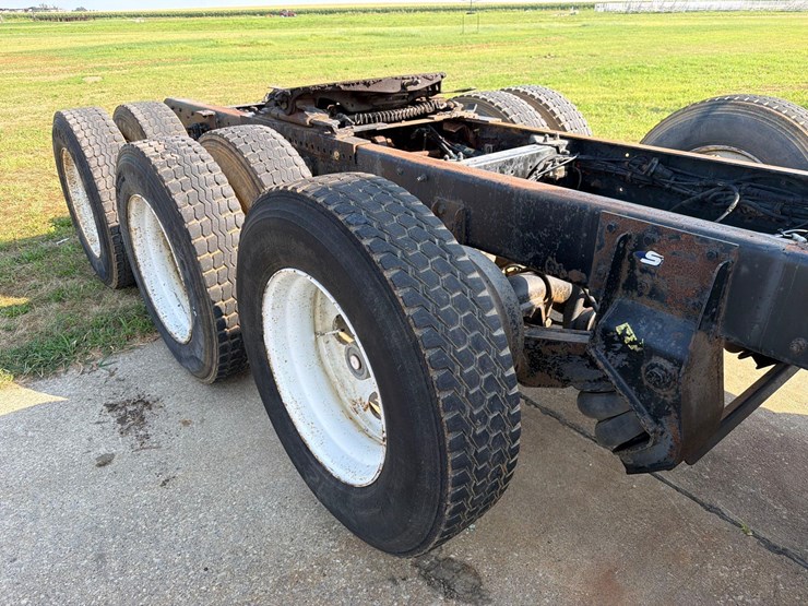 1993-kenworth-t600-image-14