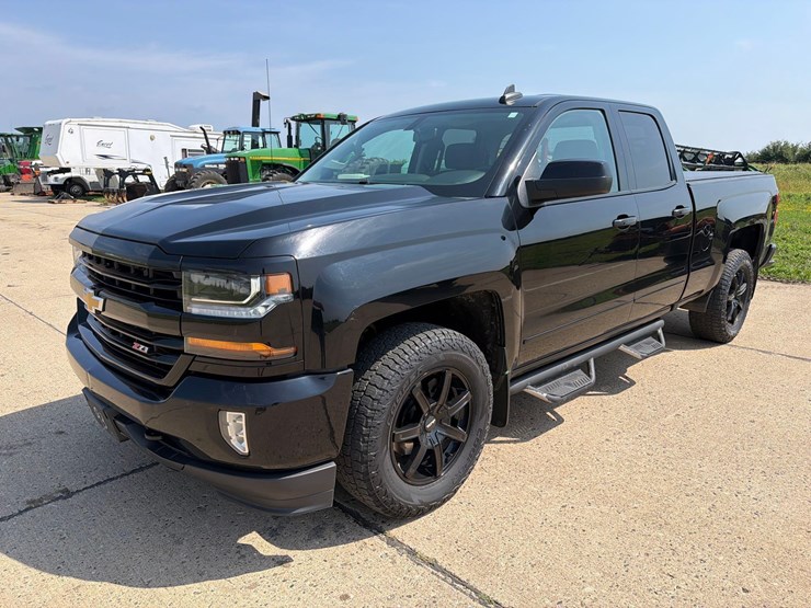 2018-chevrolet-1500-image-50