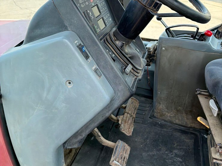 case-ih-7140-image-35