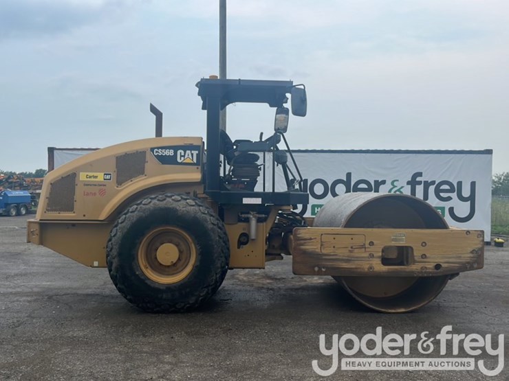 2016-caterpillar-cs56b-image-7