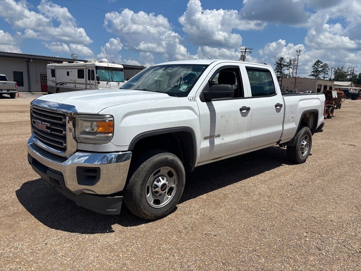 2016-gmc-2500hd-image-1