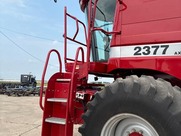 2005-case-ih-2377-image-11