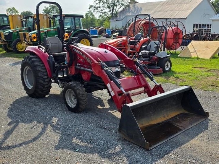 case-ih-farmall-35c-image-2