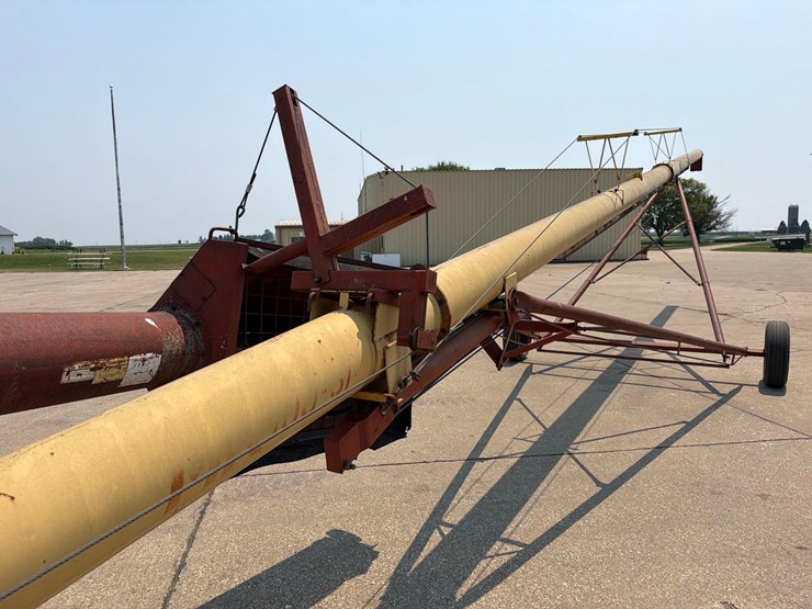 westfield-10”-x-62ft-auger-image-5