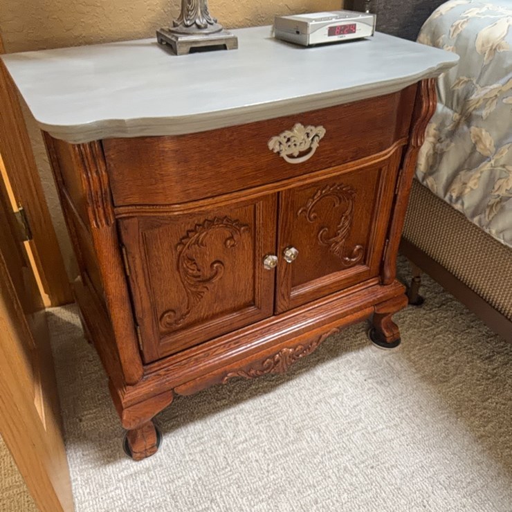 Two matching oak night Stands