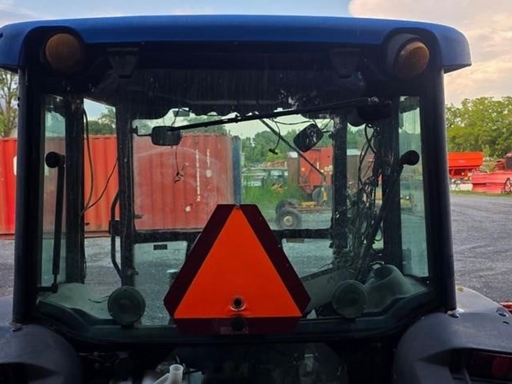 new-holland-tn65d-image-18
