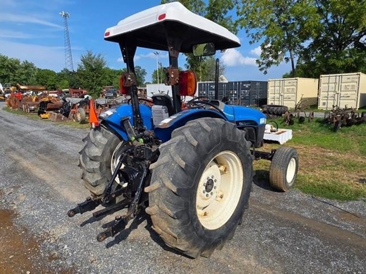 new-holland-tn75-image-3