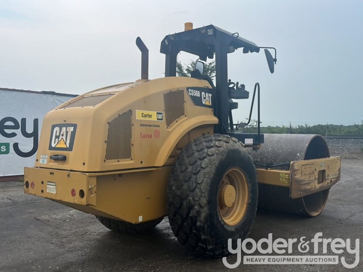 2016-caterpillar-cs56b-image-6