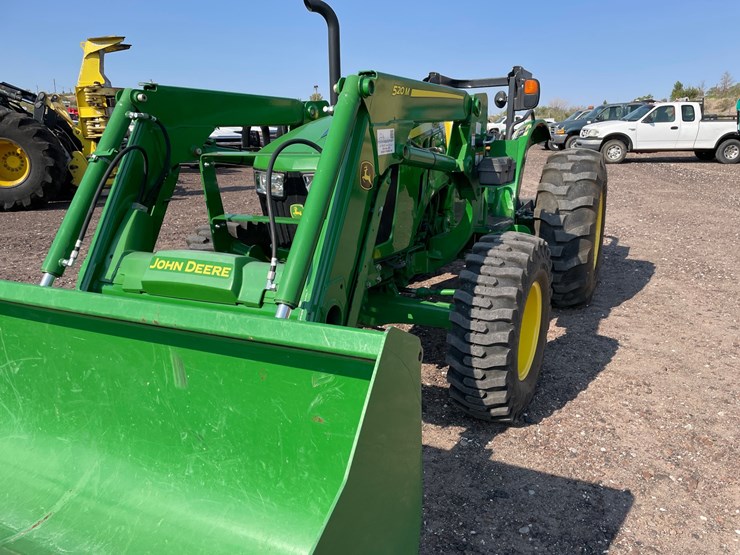 2022-john-deere-5055e-image-33