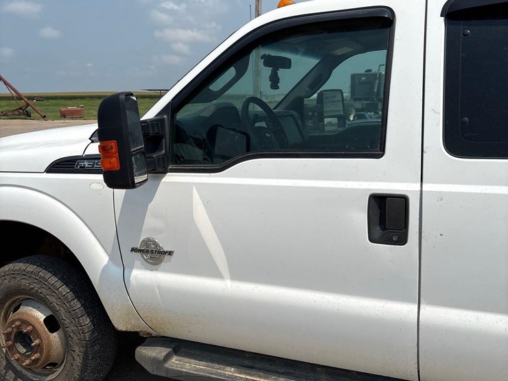 2015-ford-f350-image-12