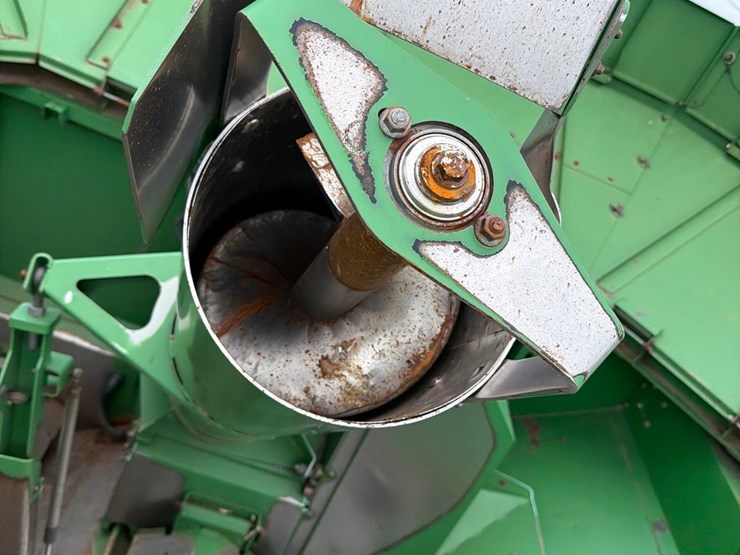 2012-john-deere-s680-image-76
