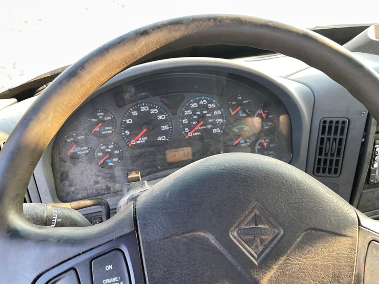 2003-international-durastar-4200-image-47