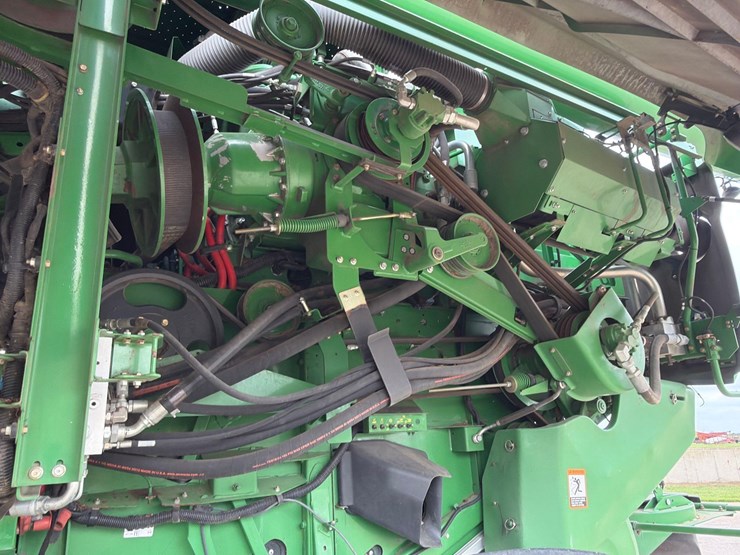 2012-john-deere-s680-image-37