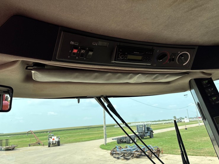 2005-case-ih-2377-image-68