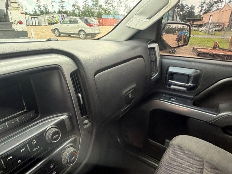 2014-chevrolet-1500-image-40
