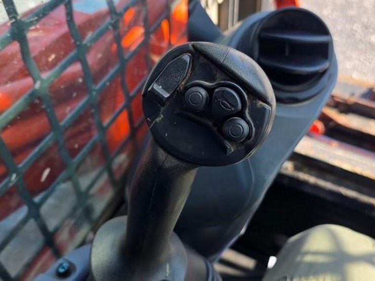 kubota-svl75-2-image-50