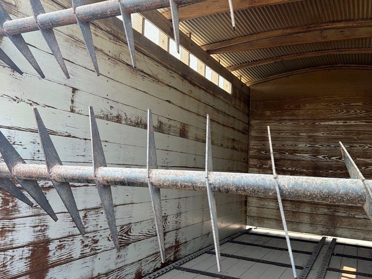 rex-14ft-front-unload-silage-wagon-image-17